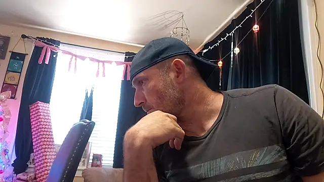 Snapshot of Lexxstacy chatting on 12.22.25 Lexxstacy online show from 12.22.25