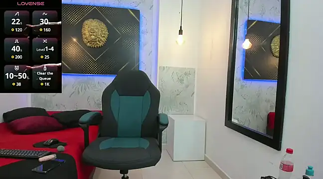 Snapshot of Erick_Zhimerman chatting on 02.09.25 Erick Zhimerman online show from 02.09.25