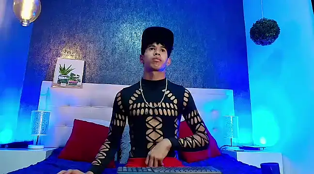 Snapshot of Erick_Zhimerman chatting on 02.24.25 Erick Zhimerman online show from 02.24.25