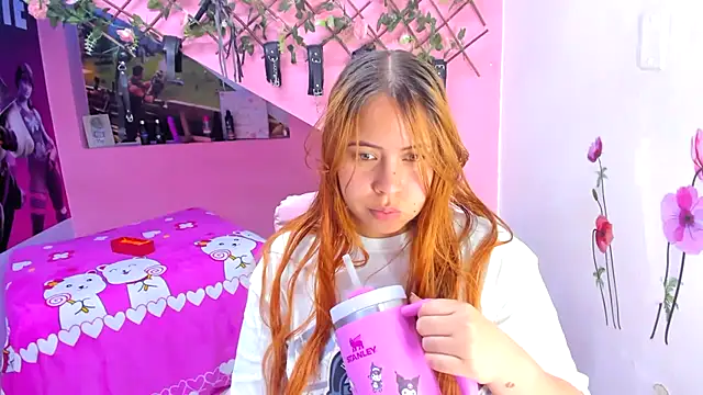 Snapshot of marcellaa303av chatting on 11.16.25 marcellaa303av online show from 11.16.25