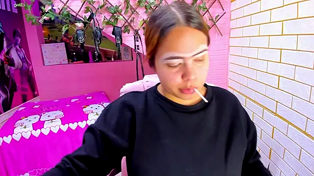 Snapshot of marcellaa303av chatting on 12.03.25 marcellaa303av online show from 12.03.25