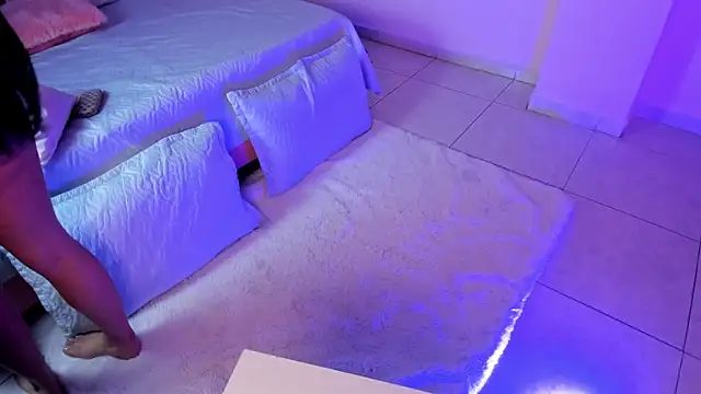 Snapshot of zoe_rivers chatting on 01.31.25 zoe rivers online show from 01.31.25