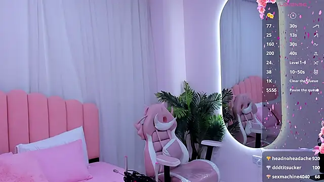 Snapshot of zoe_rivers chatting on 02.10.25 zoe rivers online show from 02.10.25