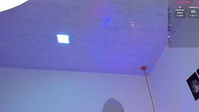 Snapshot of zoe_rivers chatting on 10.01.25 zoe rivers online show from 10.01.25