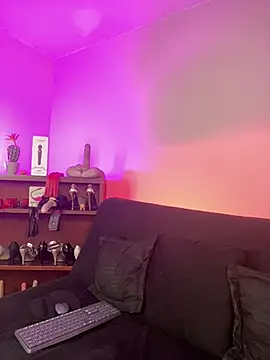 lilith-deveraux online show from 02.26.25