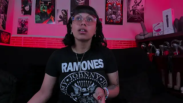 lilith-deveraux online show from 09.25.25