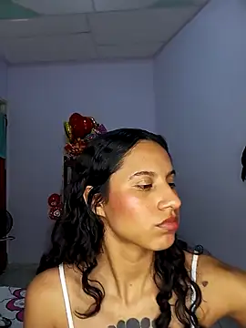 Karii-R online show from 03.15.25