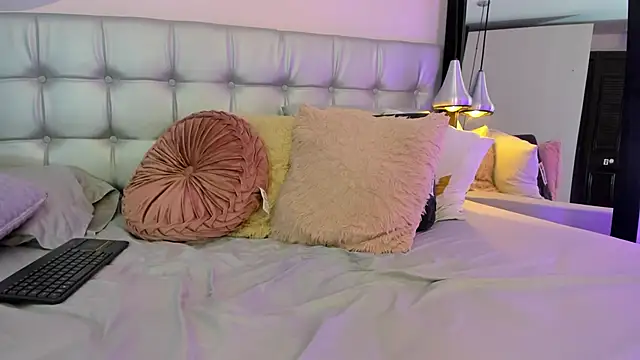 Axel brunette1 online show from 03.06.25