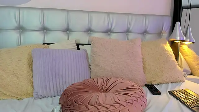 Axel brunette1 online show from 03.10.25