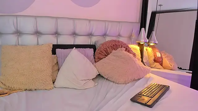 Axel brunette1 online show from 03.20.25