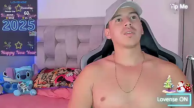 Snapshot of victor_vixen chatting on 01.03.25 victor vixen online show from 01.03.25