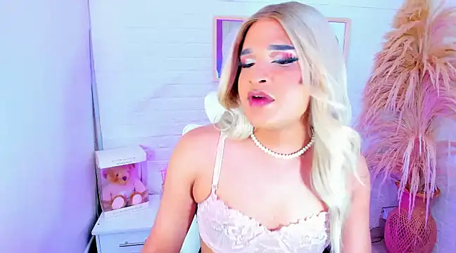 Elody Preysler69 online show from 12.30.24