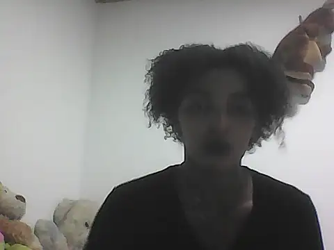 Snapshot of CATNELAA chatting on 12.01.25 CATNELAA online show from 12.01.25