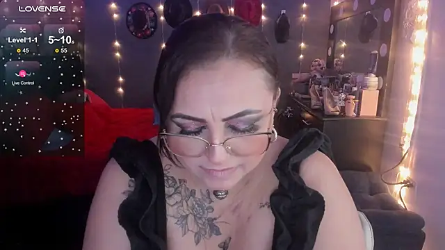 Ivonnee   online show from 03.02.25