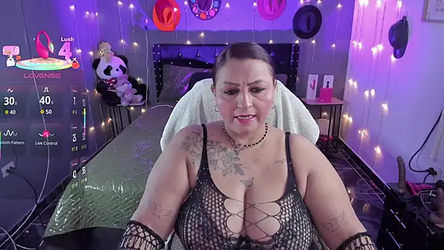 Ivonnee   online show from 01.16.26