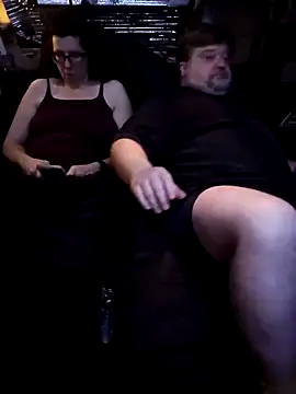 Snapshot of alienbunny chatting on 02.13.25 alienbunny online show from 02.13.25