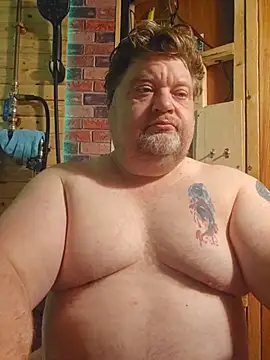 Snapshot of alienbunny chatting on 11.14.25 alienbunny online show from 11.14.25