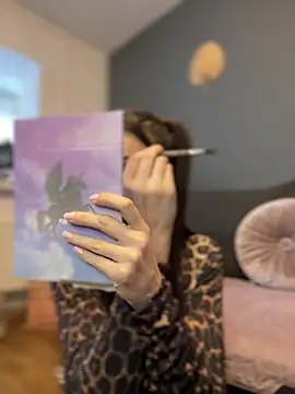 Mia Ethan online show from 01.27.25