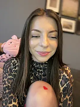 Mia Ethan online show from 02.21.25