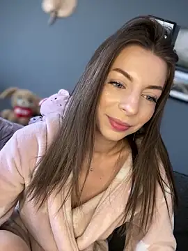 Mia Ethan online show from 02.23.25