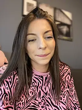 Mia Ethan online show from 02.25.25