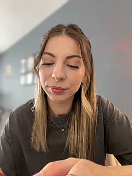 Mia Ethan online show from 06.10.26