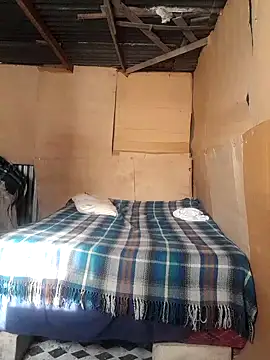 Snapshot of redishxxx chatting on 10.22.25 redishxxx online show from 10.22.25