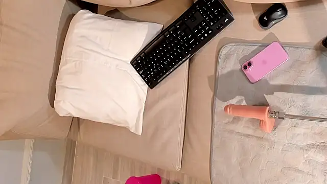 Snapshot of Eilin_clio chatting on 03.21.25 Eilin clio online show from 03.21.25