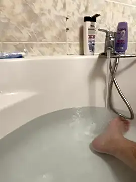 Snapshot of Hugo76578 chatting on 09.24.25 Hugo76578 online show from 09.24.25