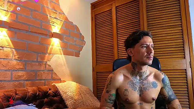 Dylanstonne online show from 12.17.25