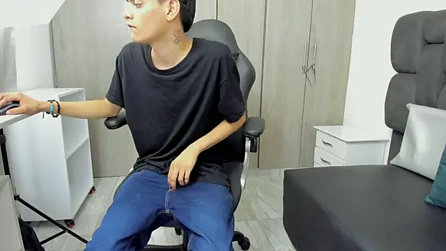 Yef Thin online show from 12.28.24