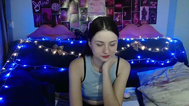 Snapshot of MilanaRoza chatting on 01.11.25 MilanaRoza online show from 01.11.25