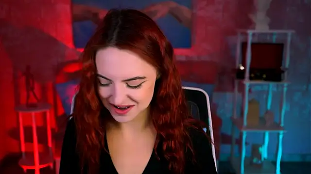 Snapshot of evanellson chatting on 09.12.25 evanellson online show from 09.12.25