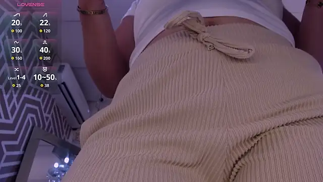 SashaDurante online show from 04.16.26