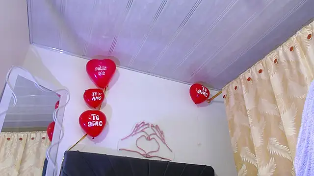 Laylafoxy tay online show from 02.22.25