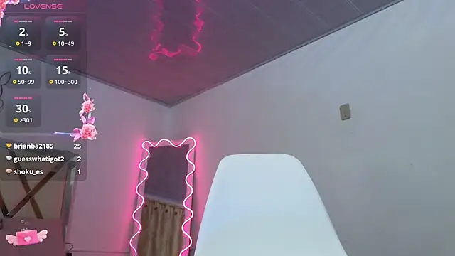 Laylafoxy tay online show from 03.14.25