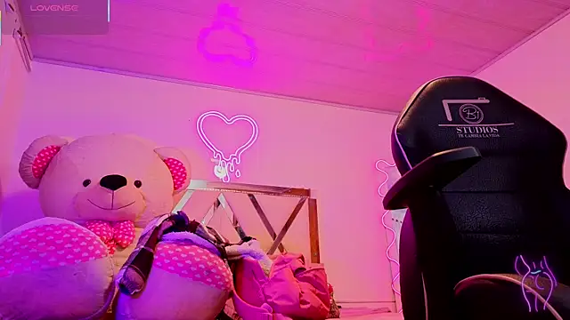 Laylafoxy tay online show from 09.17.25