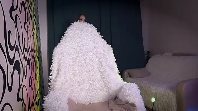 VanessaWayne online show from 10.28.25