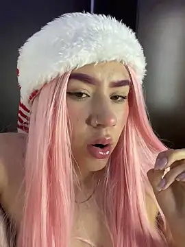 Im Valen Cute online show from 12.25.24