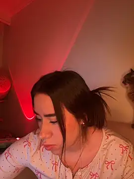 Im Valen Cute online show from 11.26.25