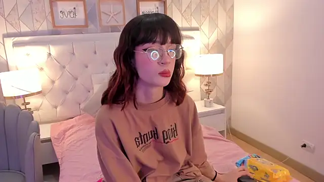 Snapshot of Nastya_Fantasy chatting on 01.27.25 Nastya Fantasy online show from 01.27.25