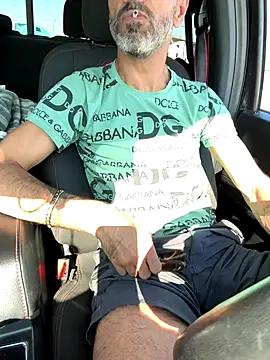 Snapshot of KBD85 chatting on 09.16.25 KBD85 online show from 09.16.25