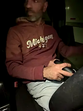 Snapshot of KBD85 chatting on 10.11.25 KBD85 online show from 10.11.25