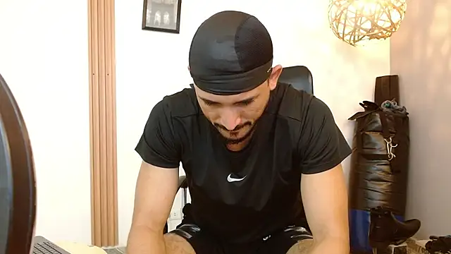 Snapshot of Reiko_85_ chatting on 09.15.25 Reiko 85 online show from 09.15.25