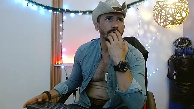 Reiko 85  online show from 12.16.25