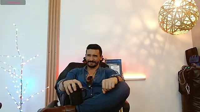 Snapshot of Reiko_85_ chatting on 01.17.26 Reiko 85 online show from 01.17.26