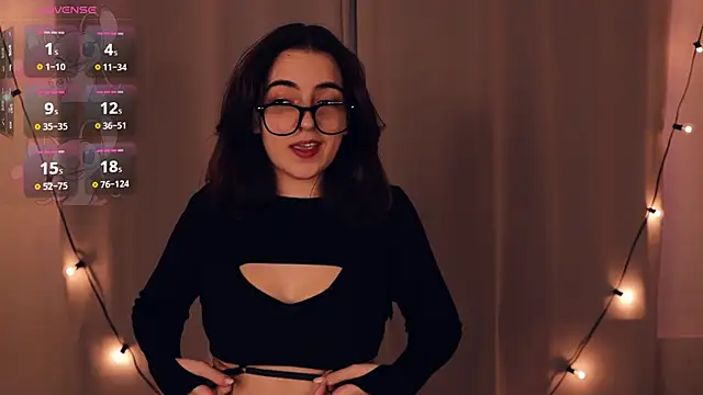 Snapshot of DracosMoon chatting on 02.12.25 DracosMoon online show from 02.12.25