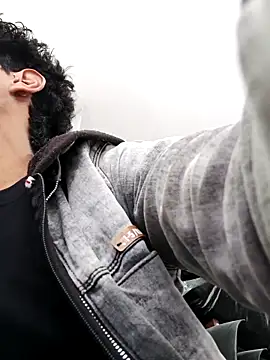 alexander32r online show from 09.15.25