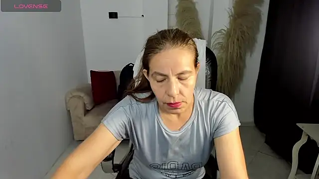 Milf karlye online show from 02.22.26