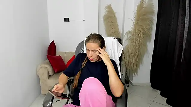 Milf karlye online show from 03.15.26